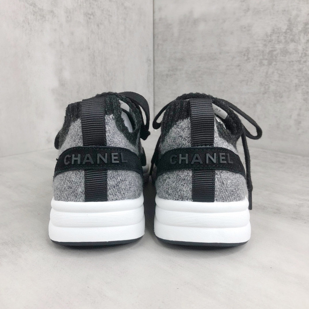 Chanel Interlocking CC "Black-Grey"