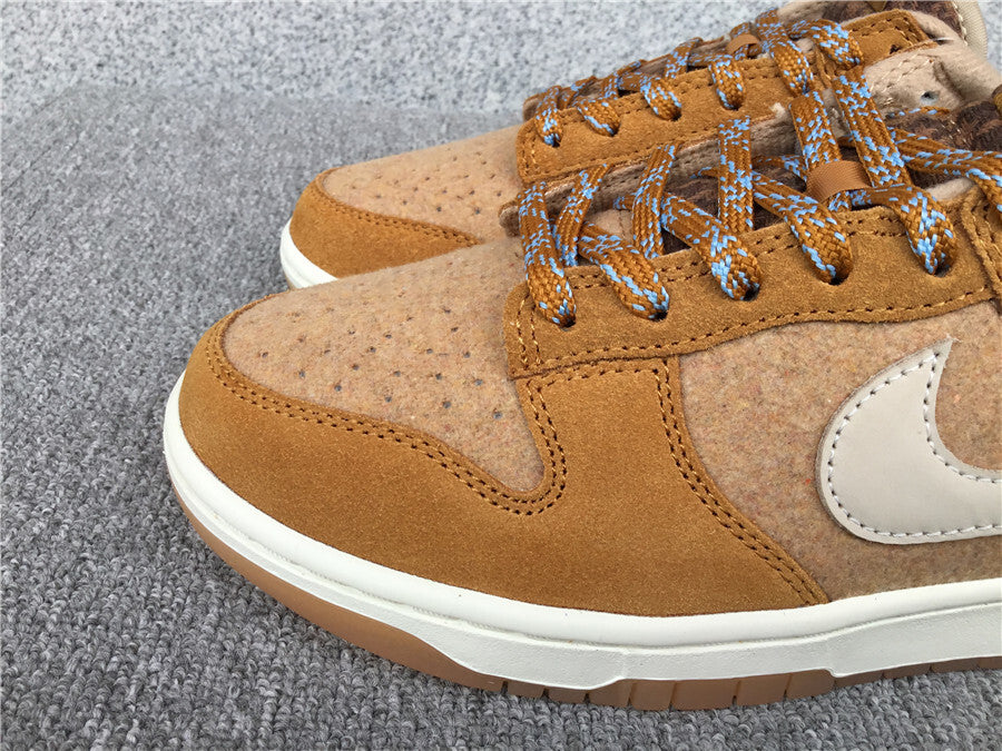 Nike Dunk Low SE "Teddy Bear Praline"