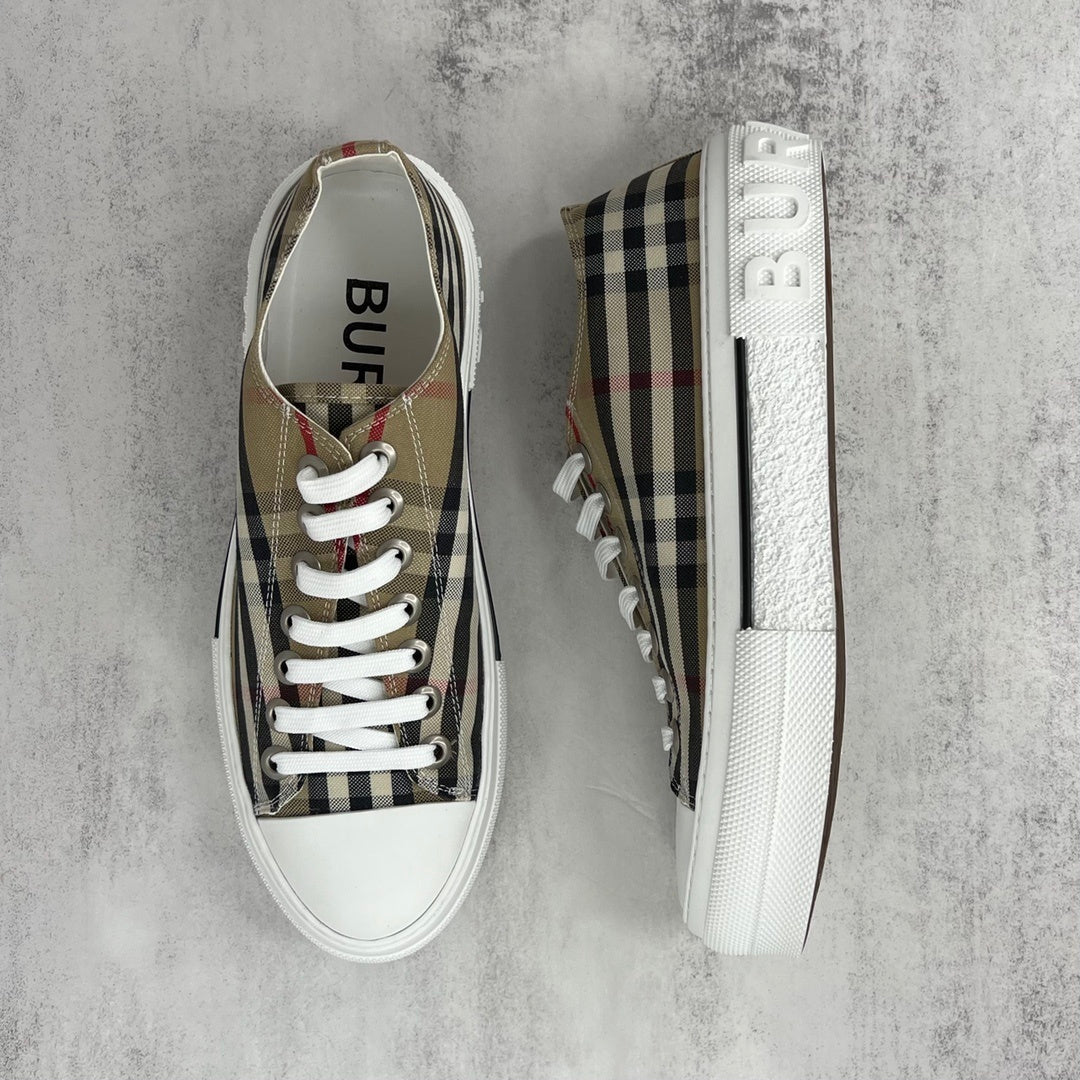 Burberry Gabardine "Beige"