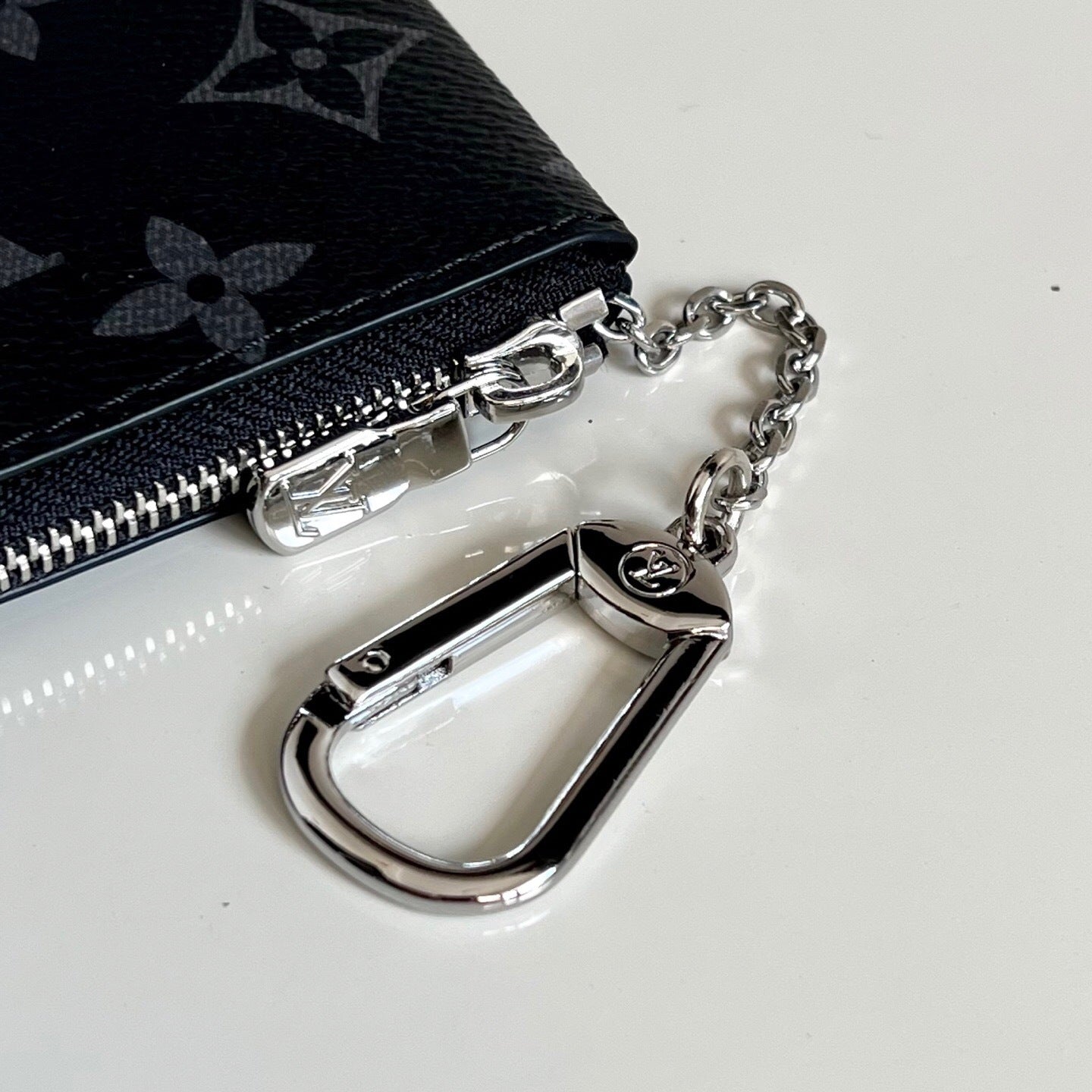 Louis Vuitton Key Pouch "Monogram Eclipse"