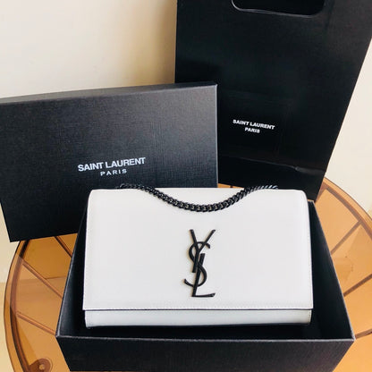 Saint Laurent Kate Medium in Grain De Poudre Embossed Leather