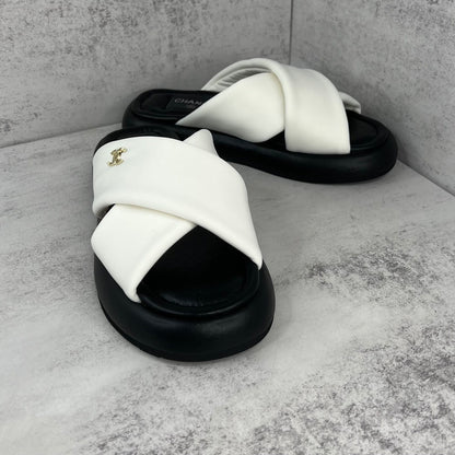 Chanel Slides "Black-White"