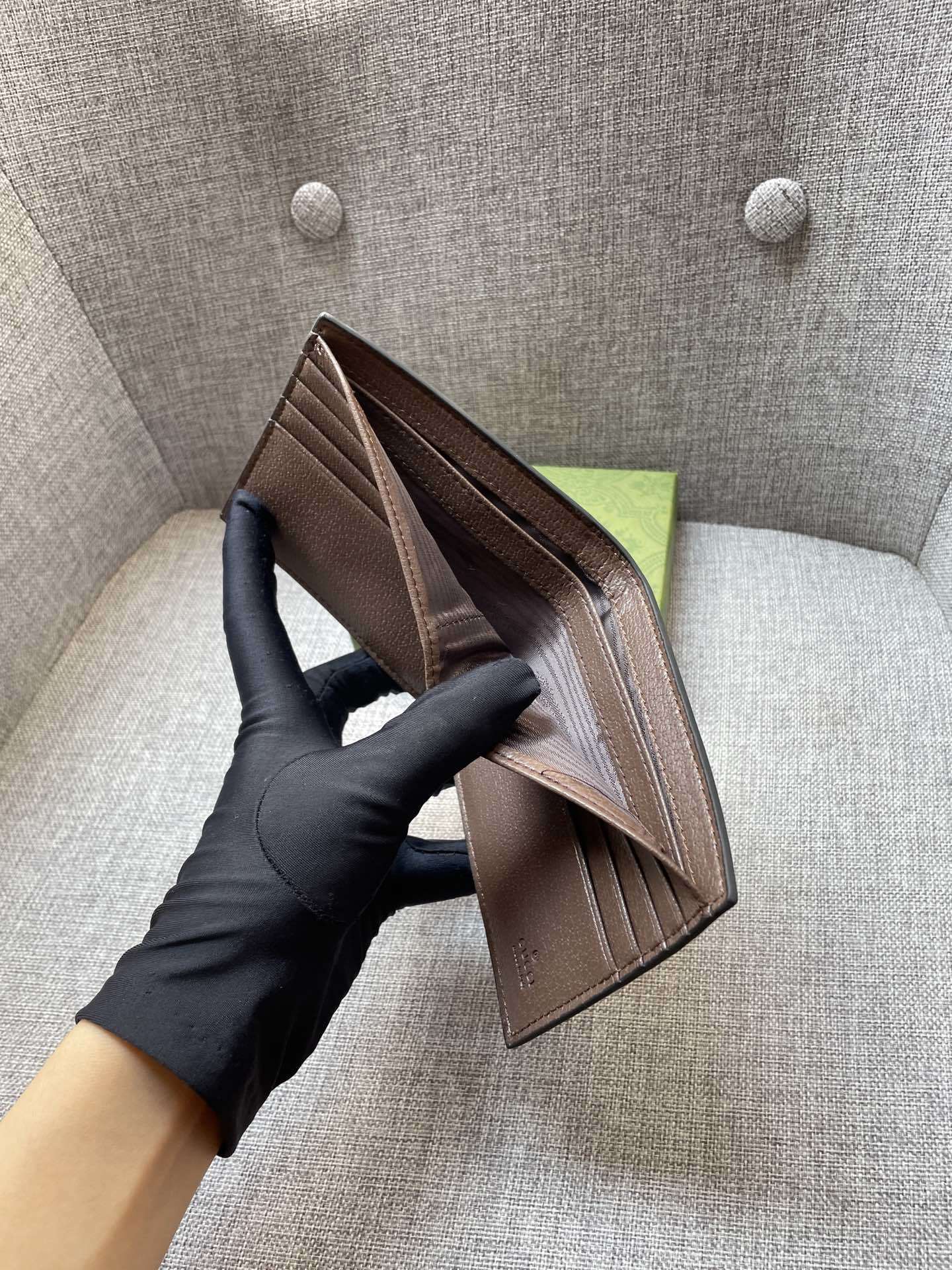 Gucci GG Supreme Cat Print Wallet