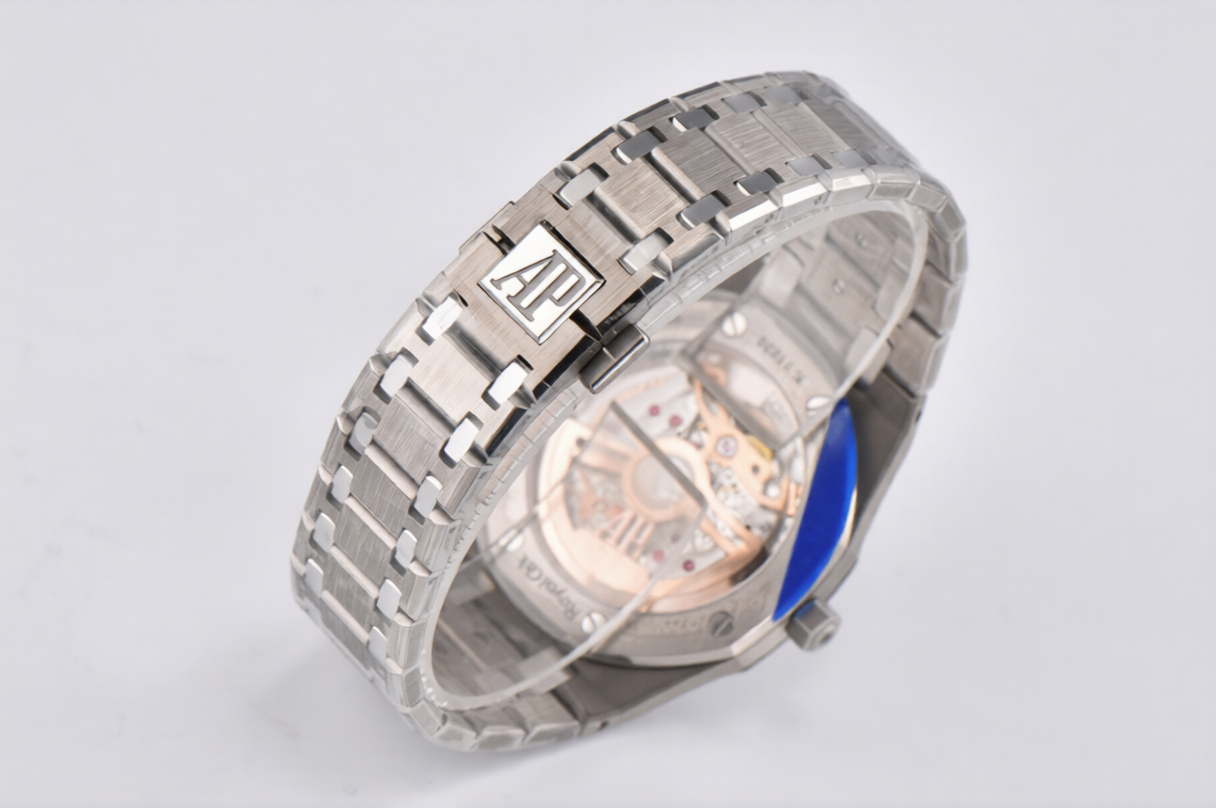 Audemars Piguet Royal Oak Titanium 39mm Red Dial