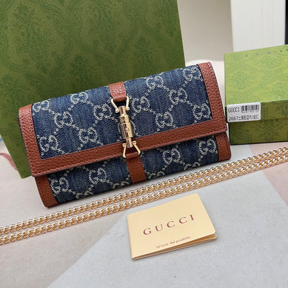 Gucci Jackie 1961 GG Continental Chain Wallet