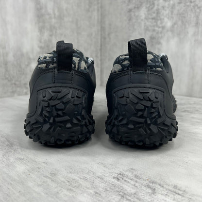 Dior B28 "Black-Beige"