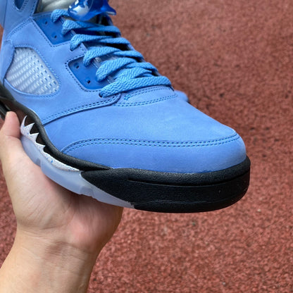 Air Jordan 5 Retro "UNC"