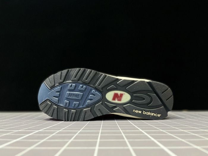 New Balance 990 “Red-Black-Blue”