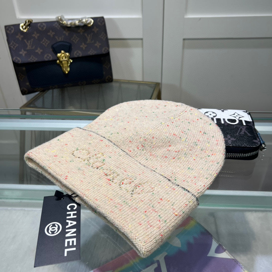 Chanel Beanie "Beige"