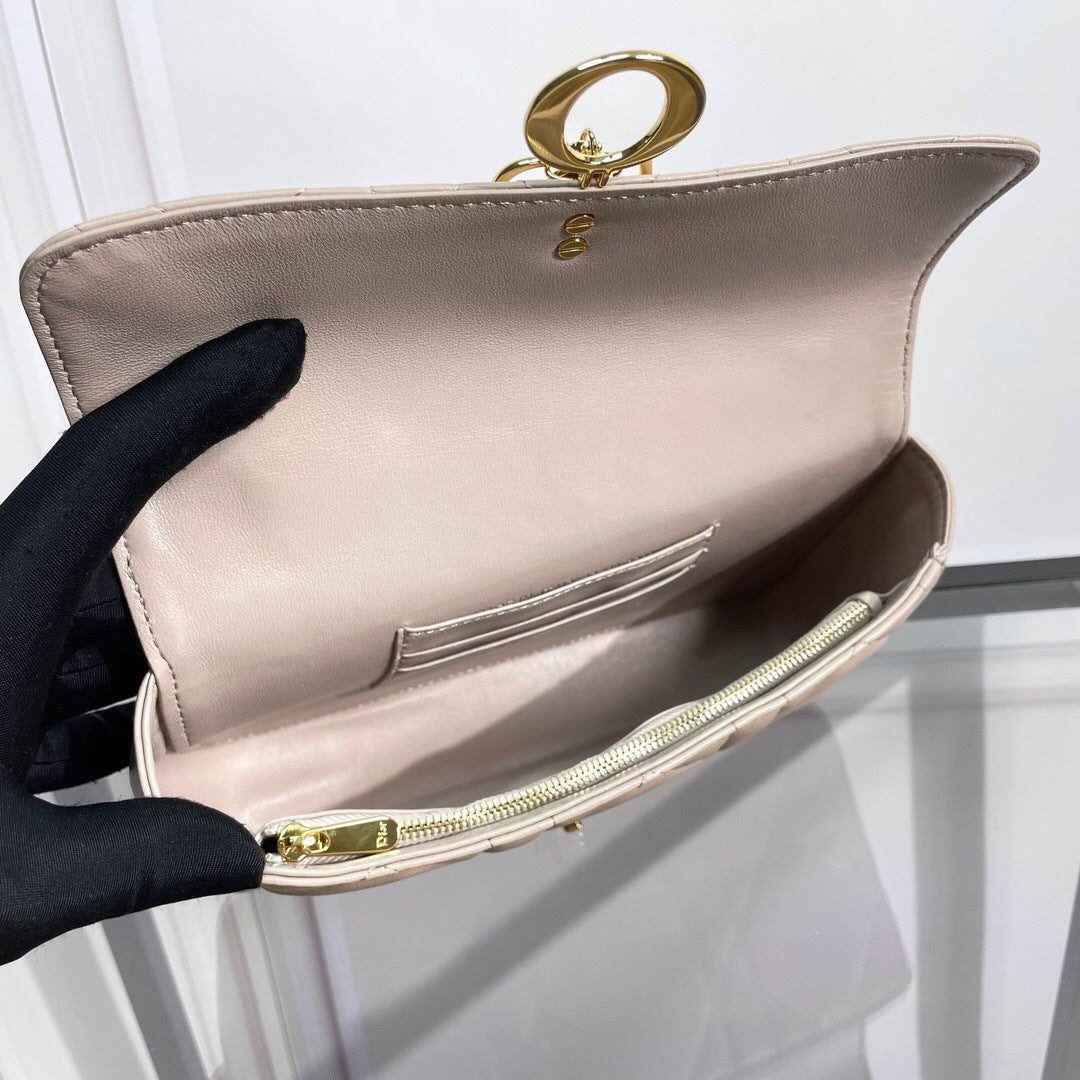Dior Miss Daisy Mini Bag