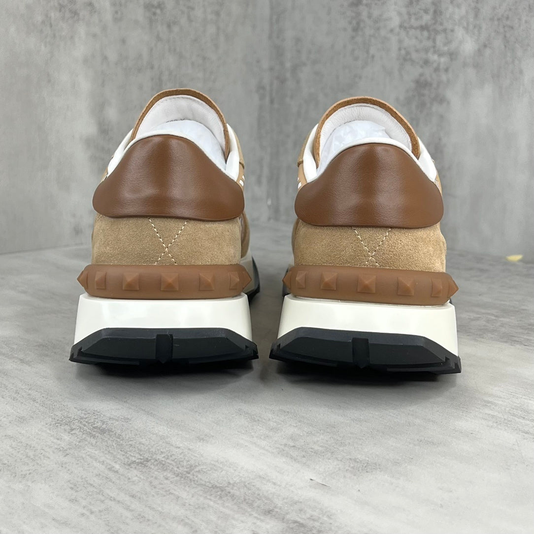 Valentino Garavani Netrunner "Camel Brown-White"
