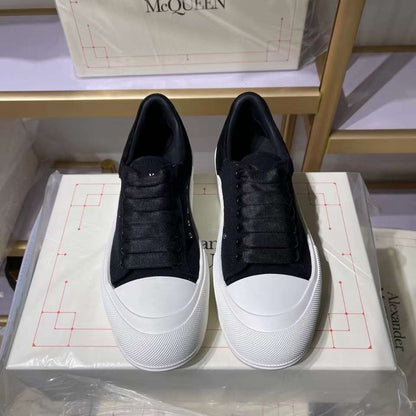 Alexander McQueen Deck Skate Plimsoll "Black-White"