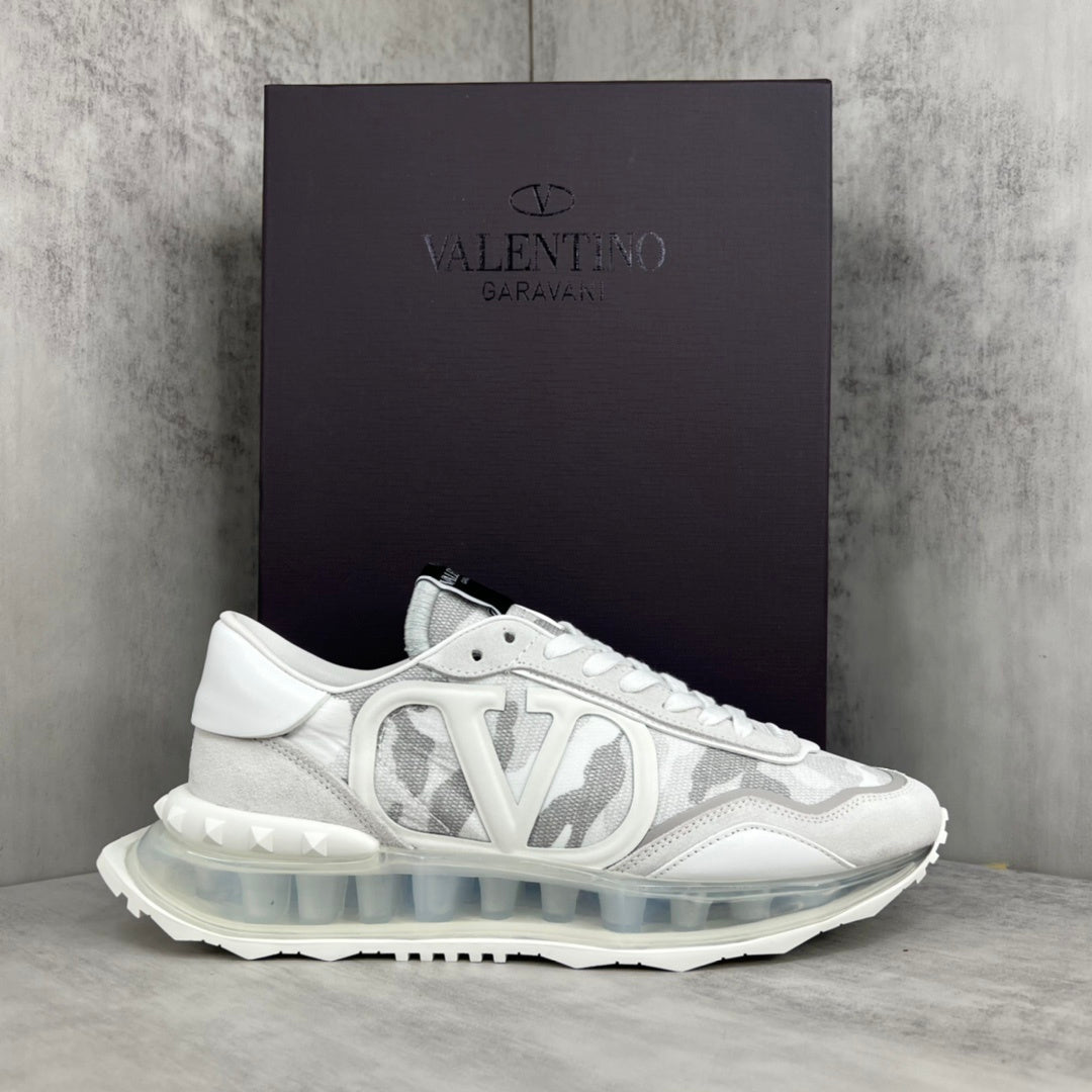 Valentino Garavani Netrunner "White-Grey Camo"