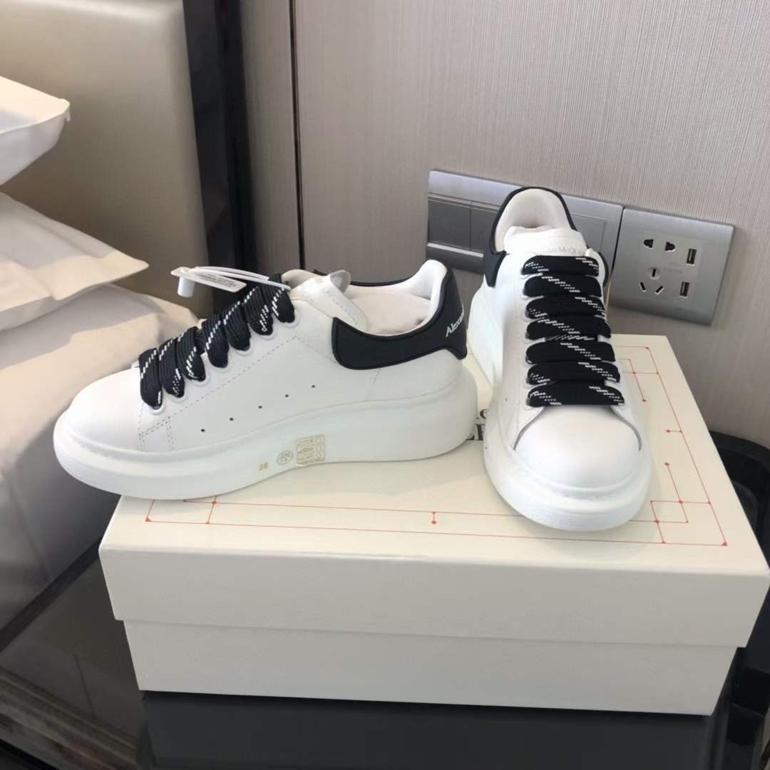 Alexander McQueen Oversized "White-Black Rubber"