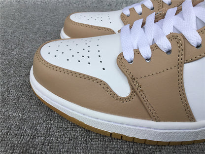 Air Jordan 1 Mid "Tan Gum"