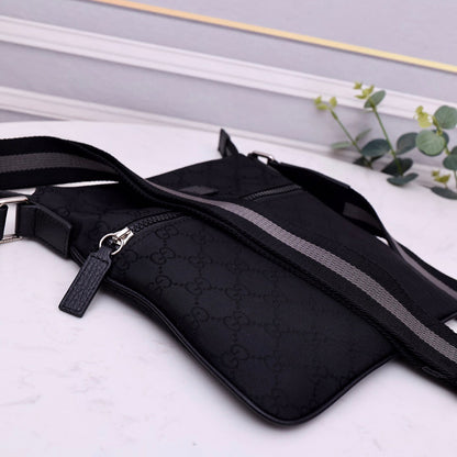 Gucci GG Messenger Bag