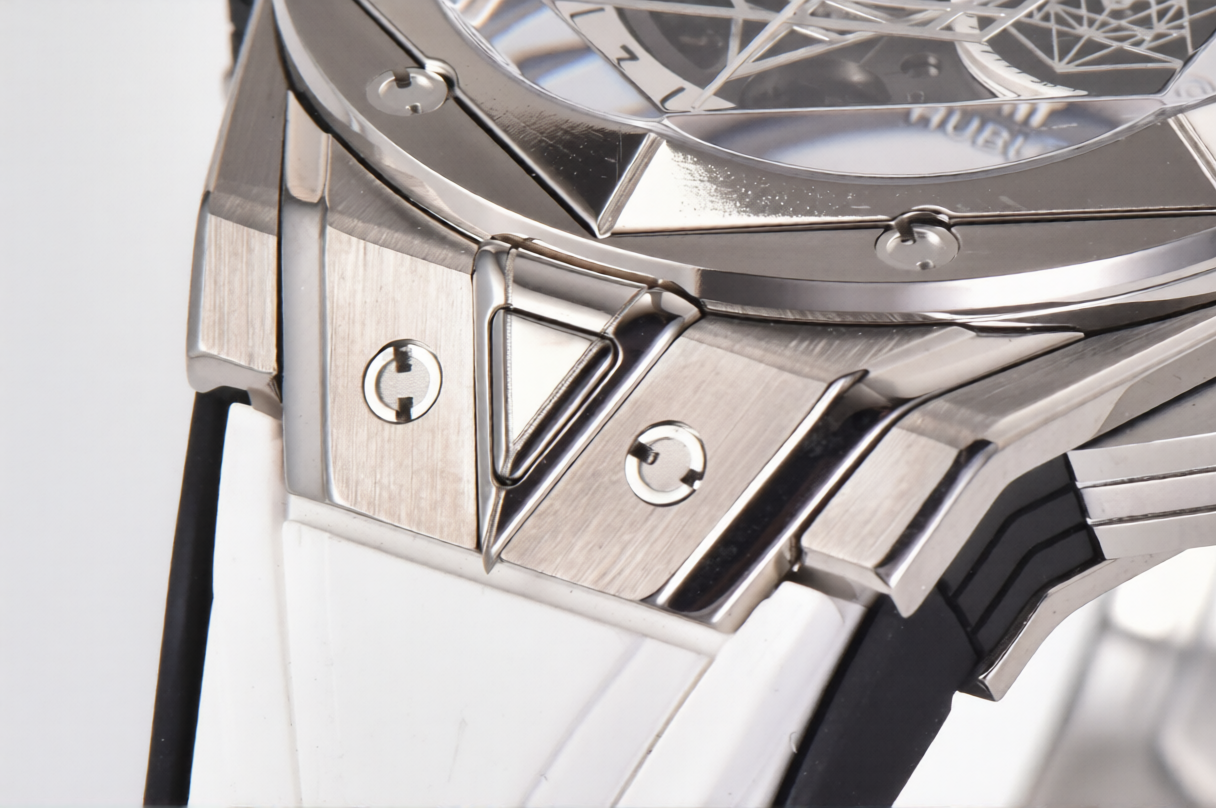 Hublot Big Bang Sang Bleu II Chrono 45mm White Rubber Strap