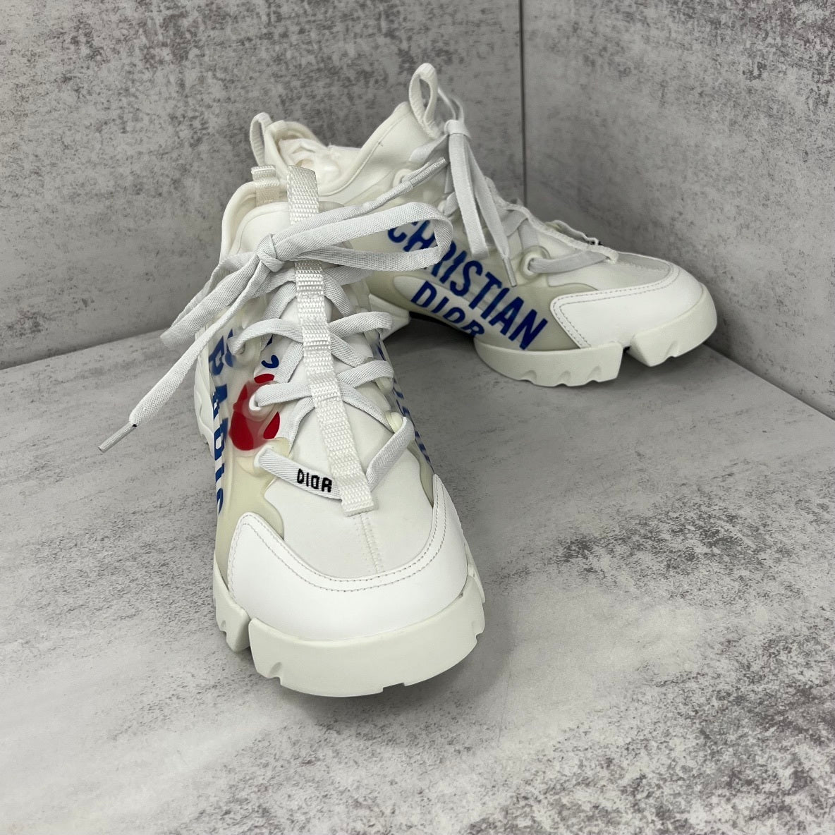 Dior D-Connect "White I Love Paris"