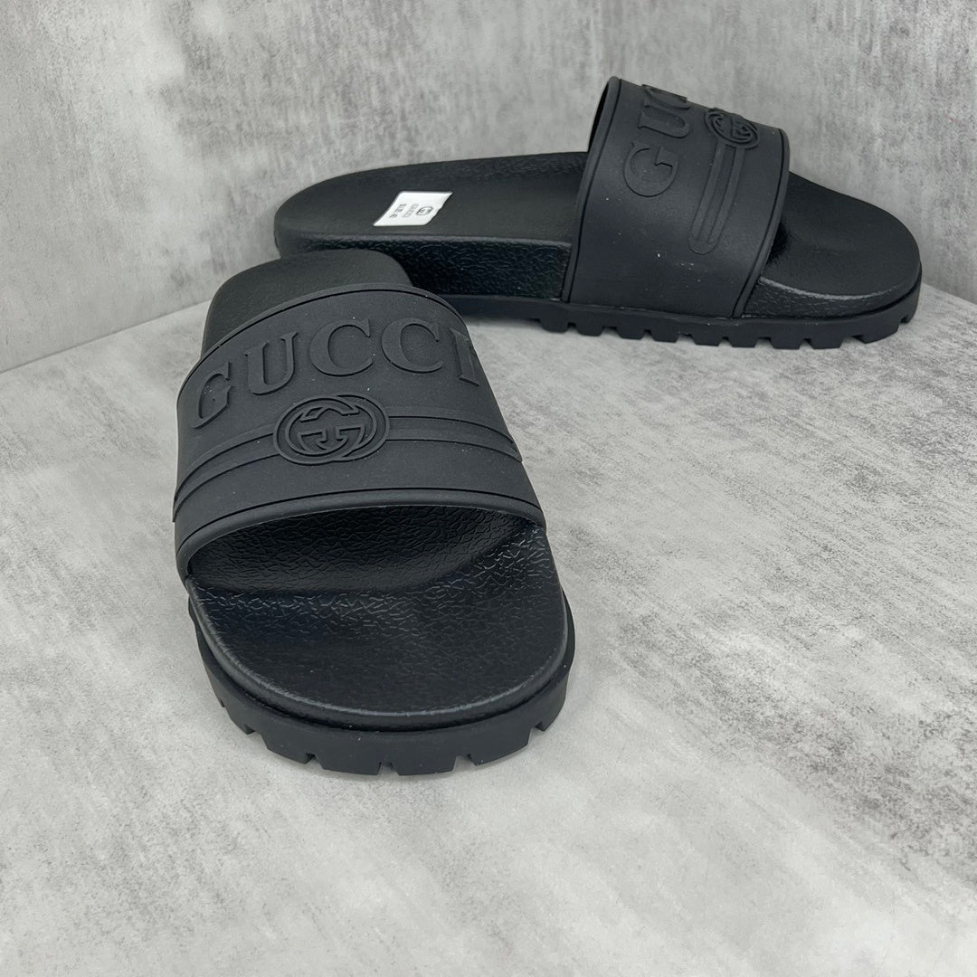 Gucci Slides "Black"
