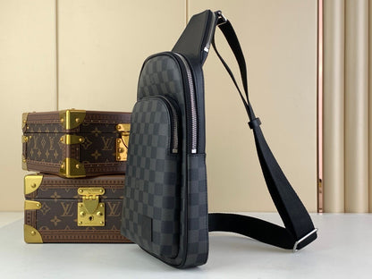 Louis Vuitton Avenue Slingbag