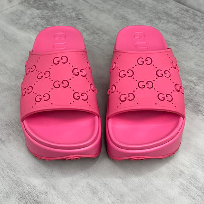 Gucci Slides "Pink"