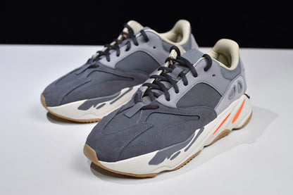 Yeezy 700 "Magnet"