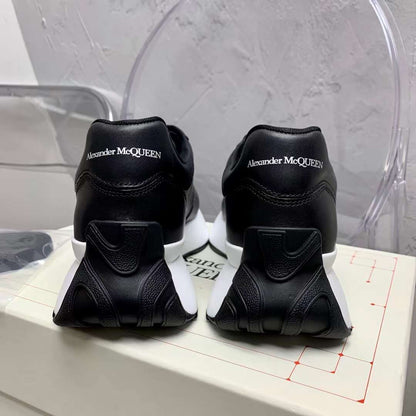 Alexander McQueen Sprint Runner "Black"