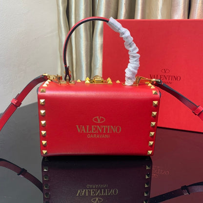 Valentino Garavani Rockstud Alcoce Bag