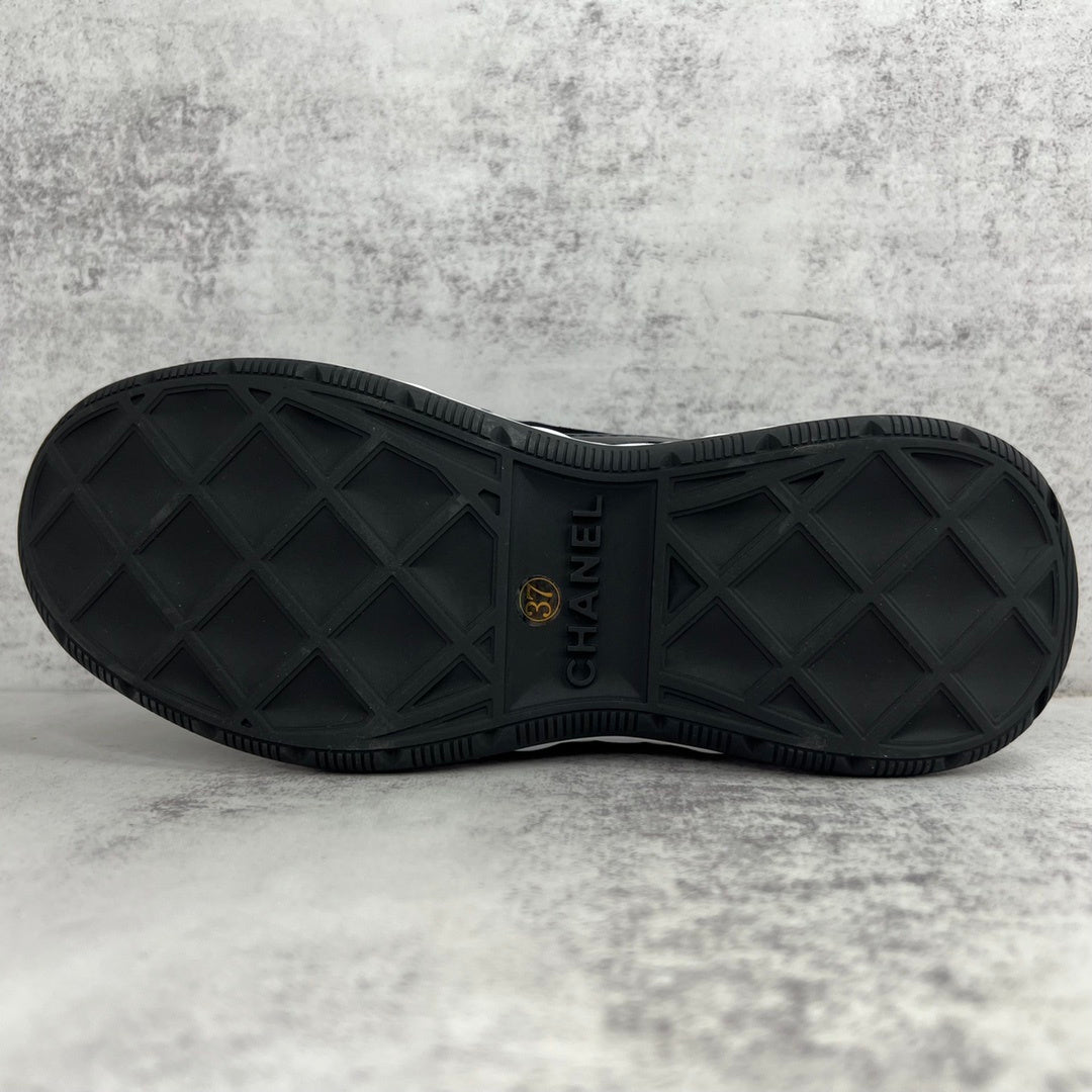 Chanel 22B "Silver-Grey"