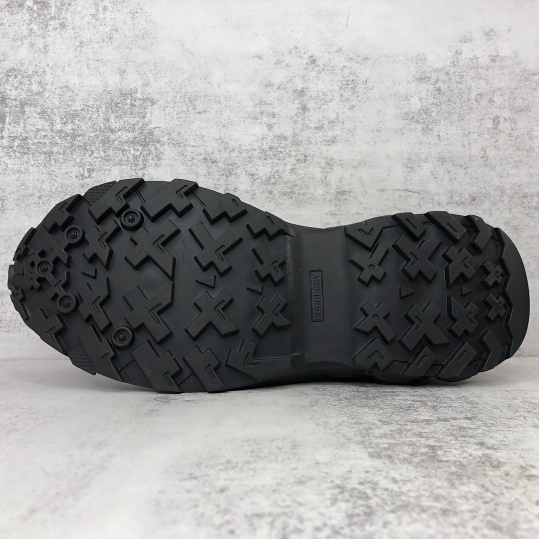 Burberry Arthur "Beige"