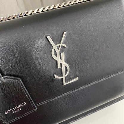 Saint Laurent Sunset Medium in Smooth Leather