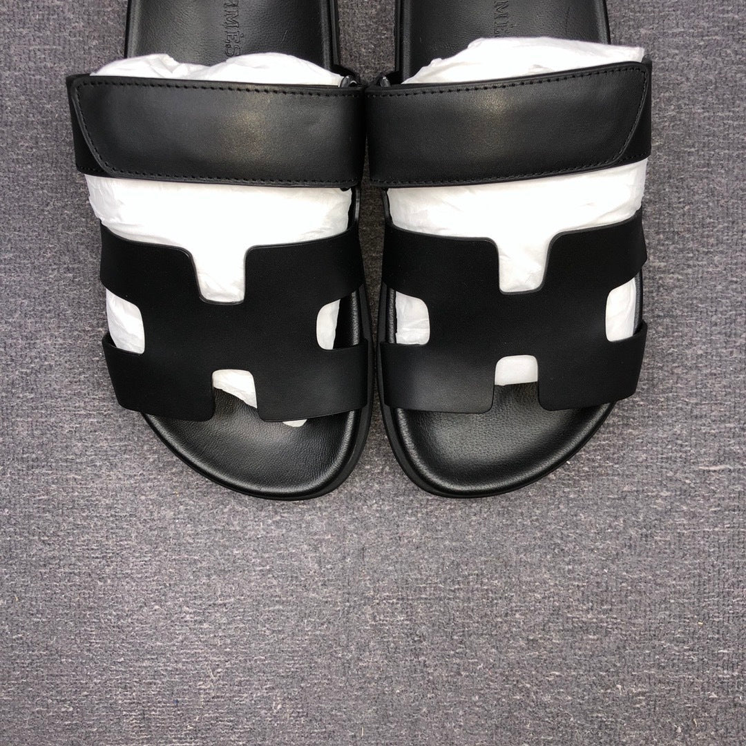 Hermes Chypre Sandal "Black"