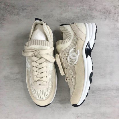 Chanel Interlocking CC "Beige"