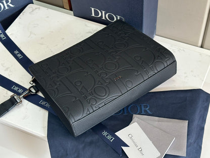 Dior A5 Triangle Pouch "Black Dior Gravity Leather"