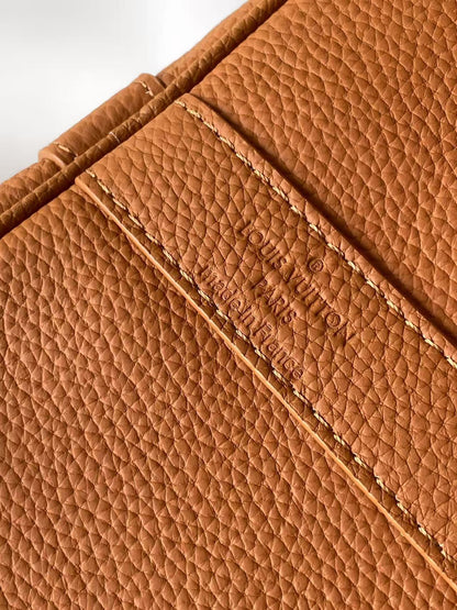 Louis Vuitton Keepall Bandoulière 50