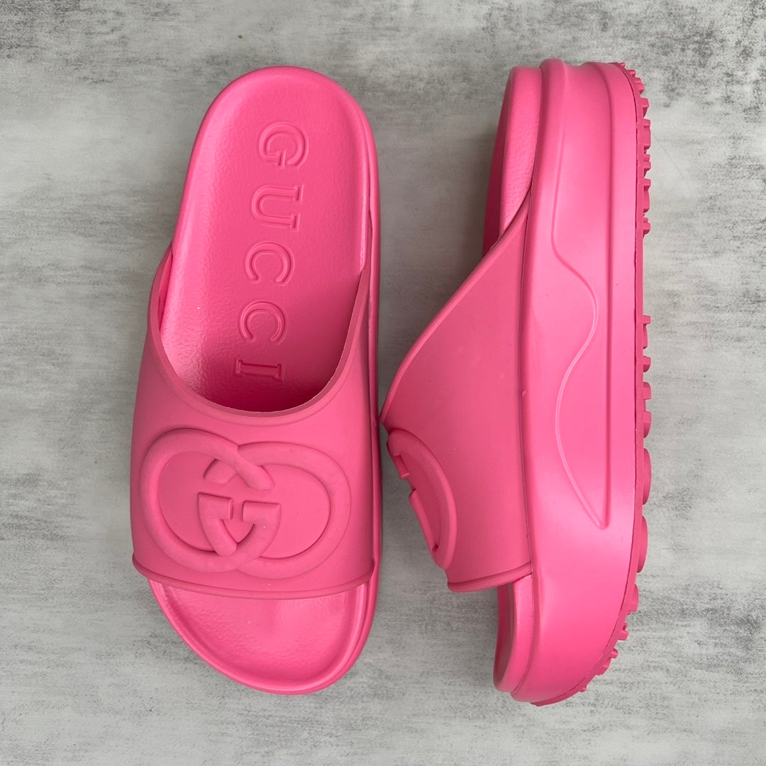 Gucci Slides "Pink"