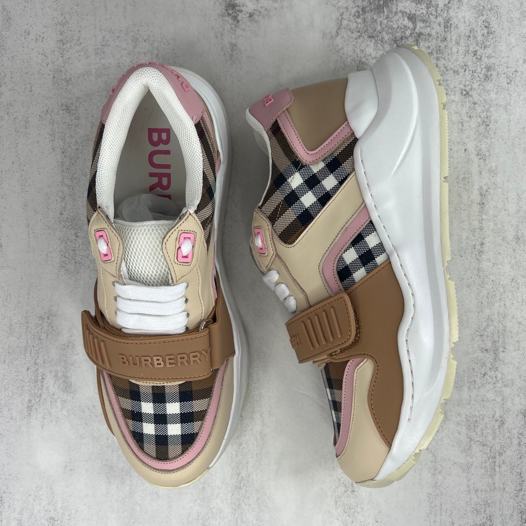 Burberry Ramsey "Beige-Brown-Pink"
