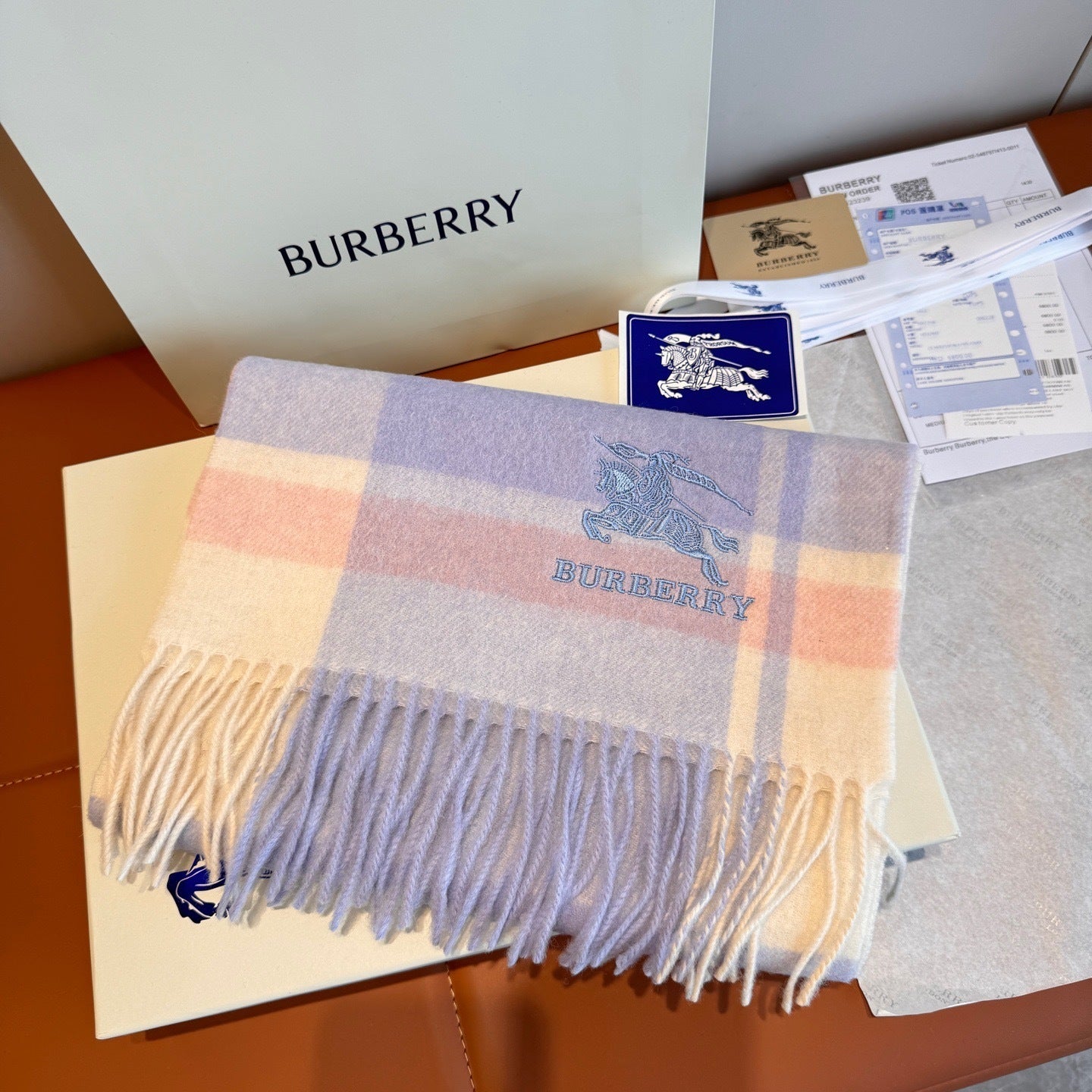 Burberry Cashmere Scarf "White-Lavander"