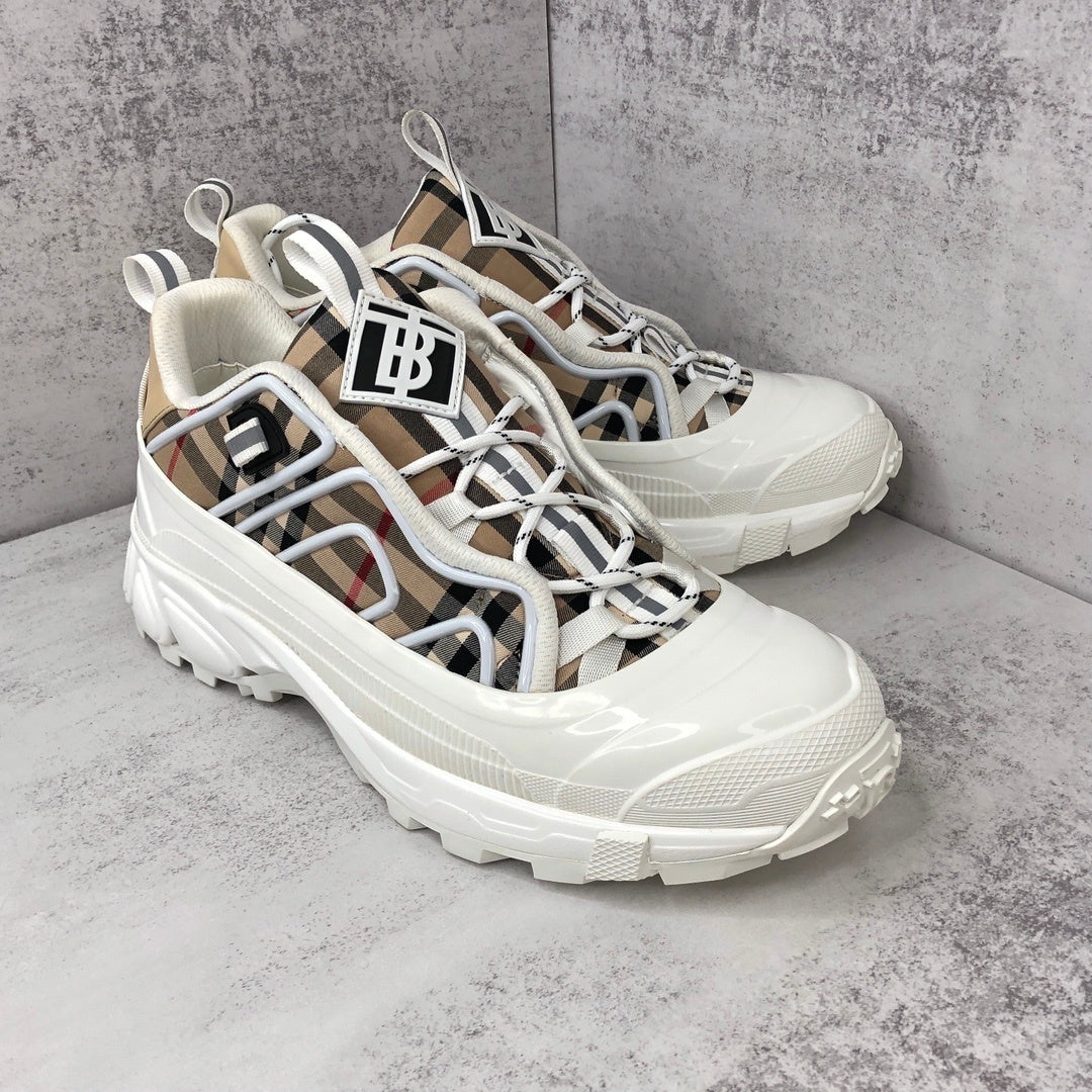 Burberry Arthur "White-Vintage"