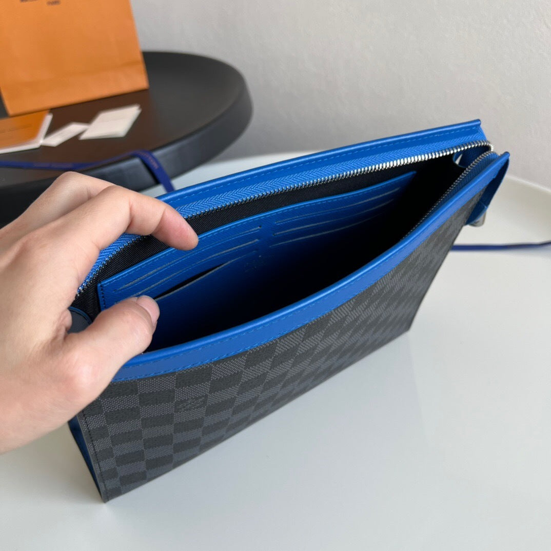 Louis Vuitton Pochette Voyage MM