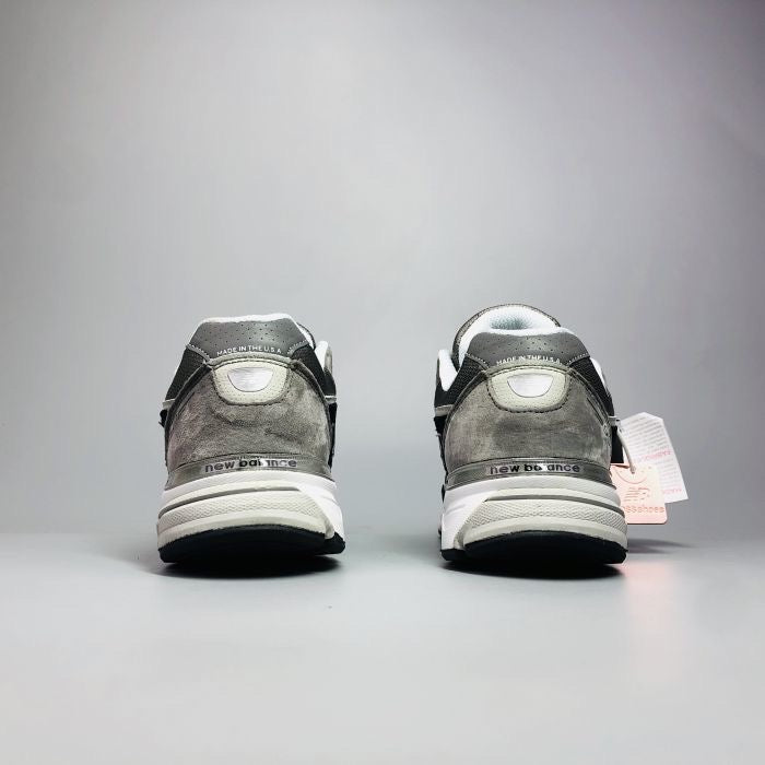 New Balance 990 “Black-Beige”