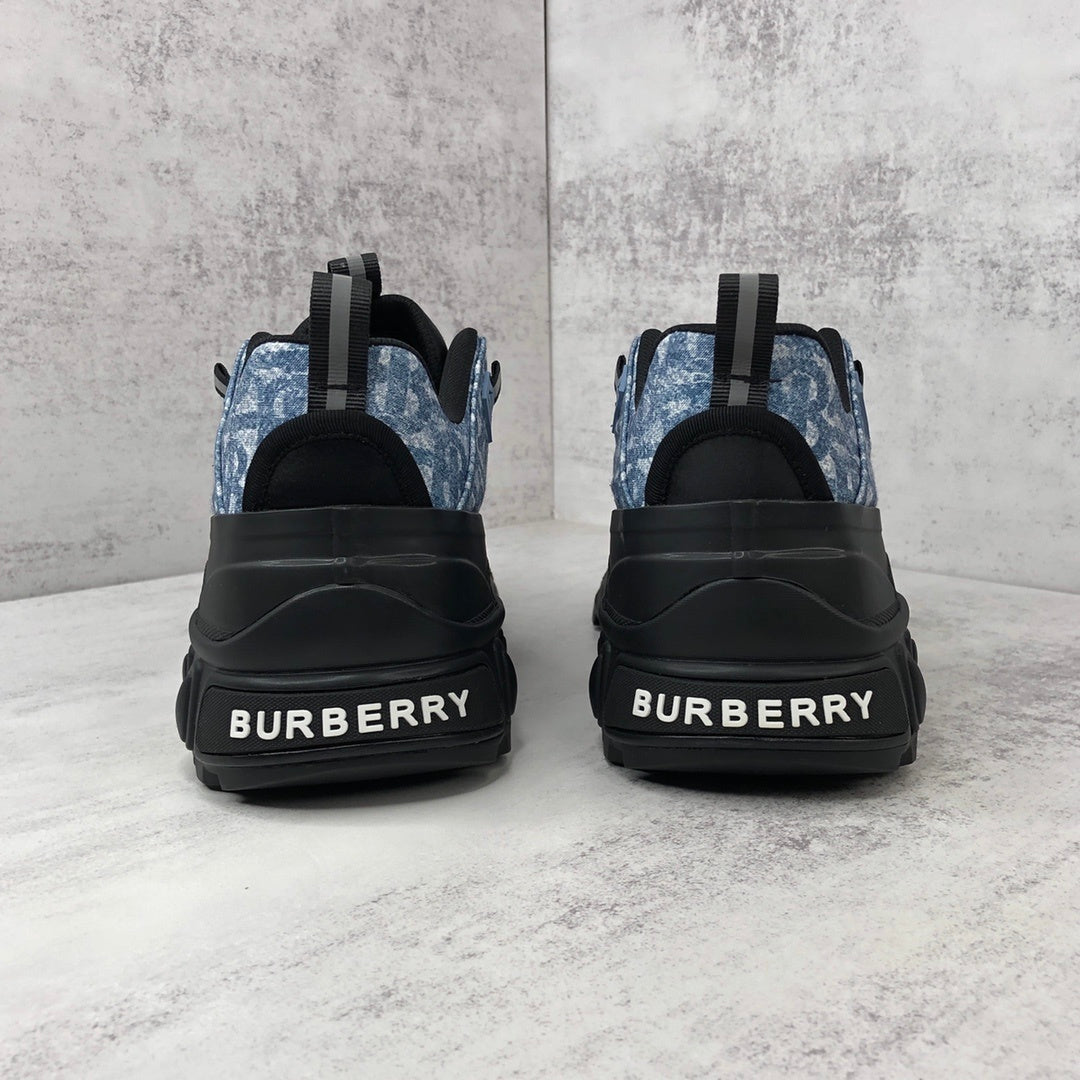 Burberry Arthur "Blue Monogram"