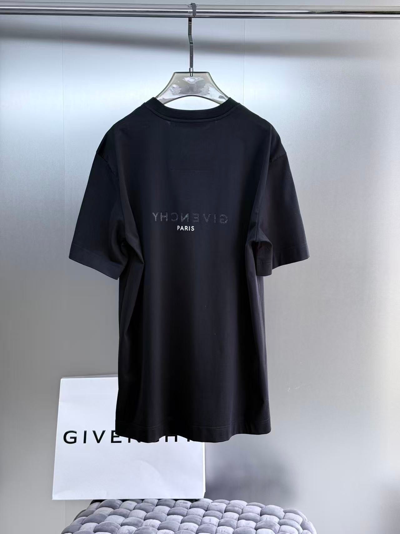 Givenchy Logo Print T-Shirt "Black"