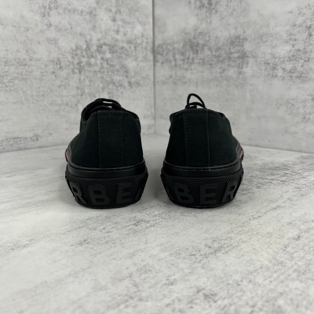 Burberry Gabardine "Black"