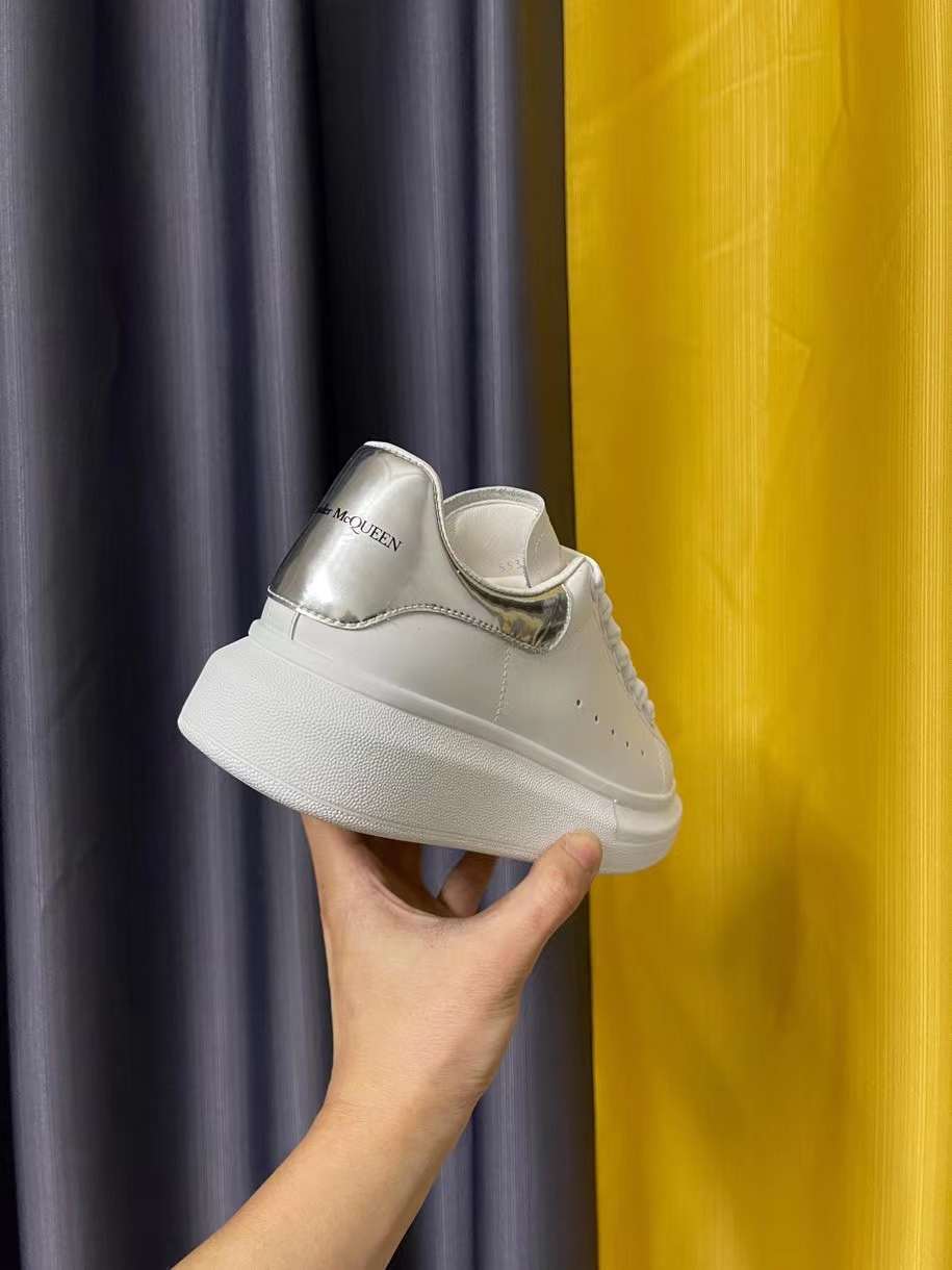 Alexander McQueen Oversized "White-Silver"