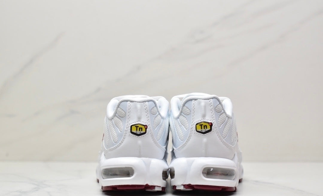 Nike Air VaporMax Plus “White-Maroon”