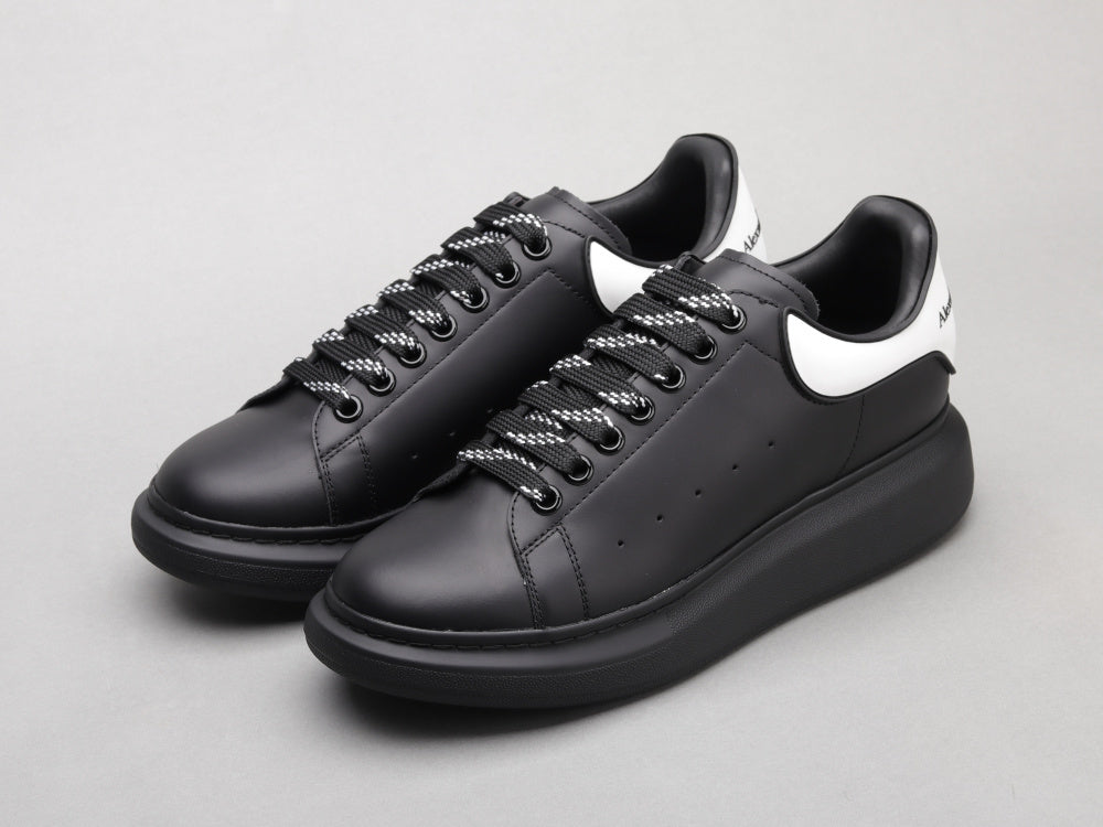 Alexander McQueen Oversized "Black-White"