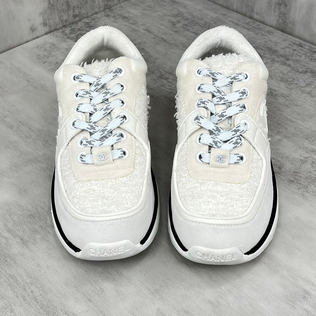 Chanel 22A "White-Grey-Black"