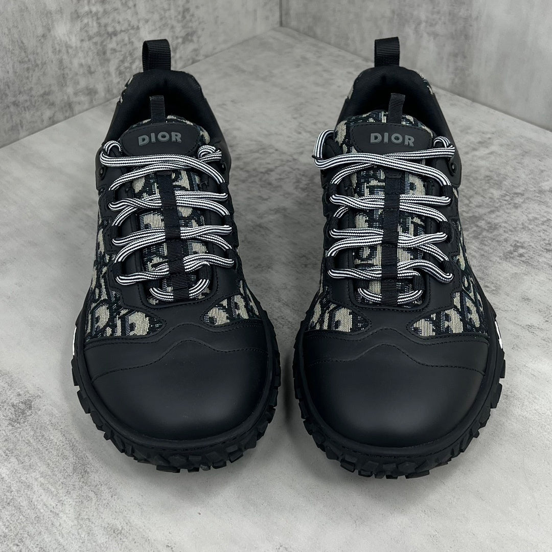 Dior B28 "Black-Beige"