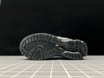 New Balance 1906R "Grey-Black Sole"